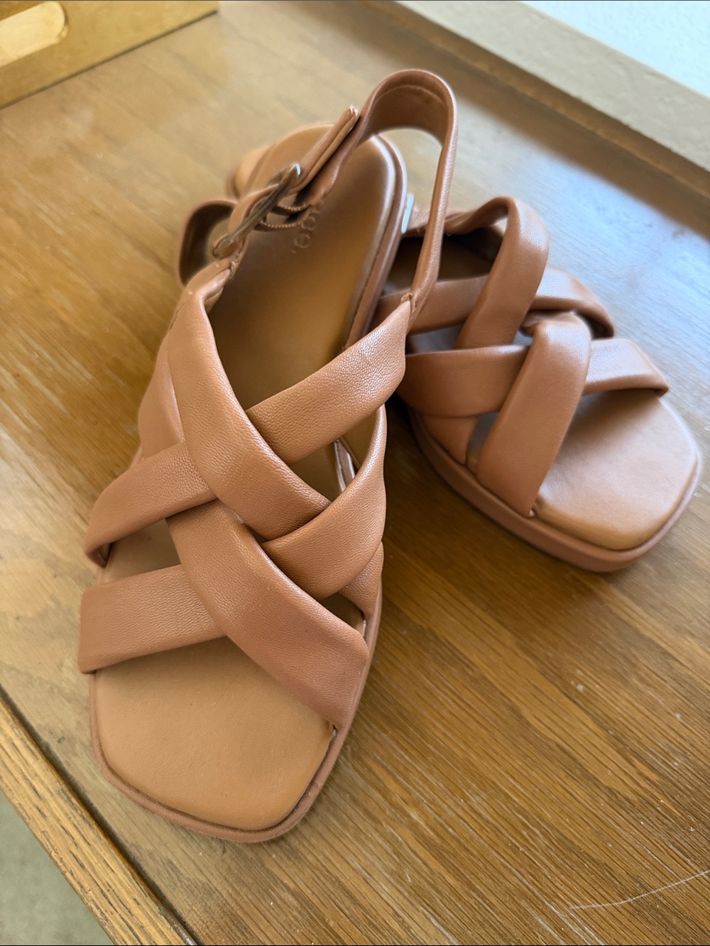 Vince Leather Sandal